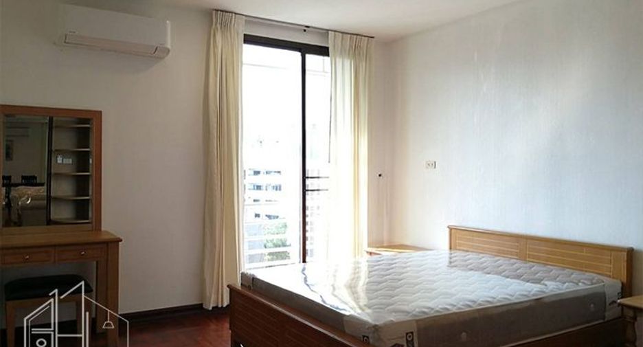 À louer 3 chambres condo à Watthana, Bangkok