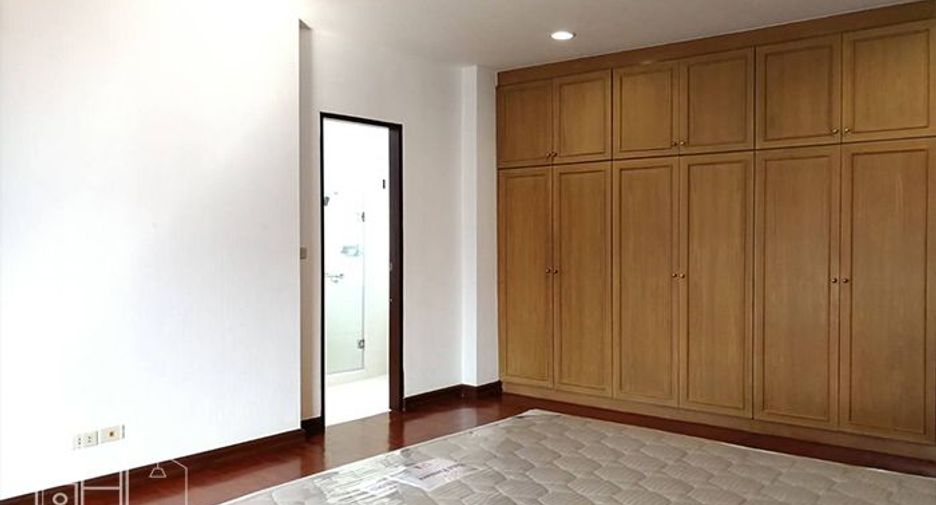 À louer 3 chambres condo à Watthana, Bangkok