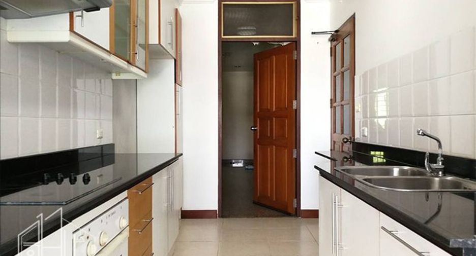 À louer 2 chambres appartement à Watthana, Bangkok