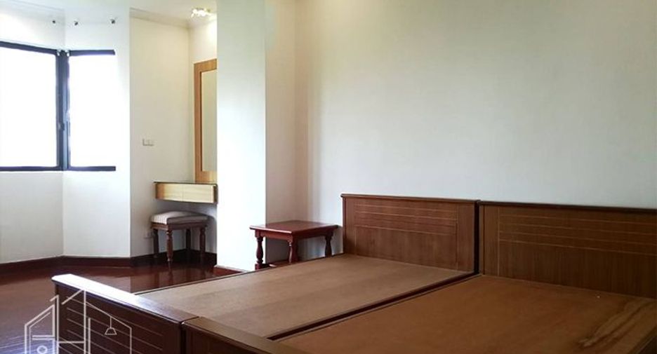 À louer 2 chambres appartement à Watthana, Bangkok
