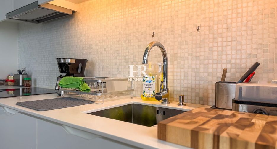 For sale 3 ベッドルーム condo in Bang Lamung, Chonburi