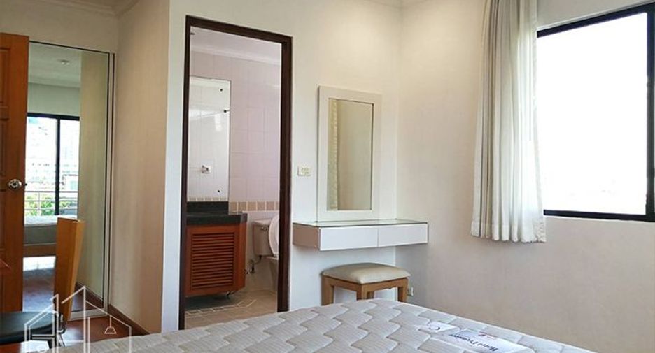 À louer 3 chambres condo à Watthana, Bangkok