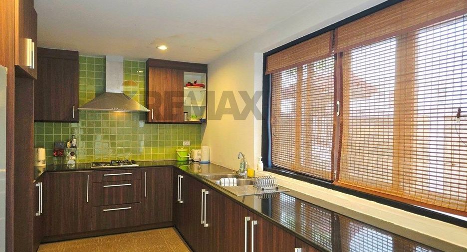 For sale 3 bedrooms townhouse in Ko Samui, Surat Thani