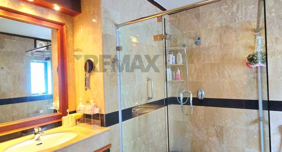 For sale 3 bedrooms townhouse in Ko Samui, Surat Thani