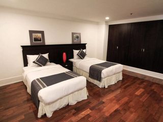 Apartamento en alquiler de 3 habitaciones en Watthana, Bangkok