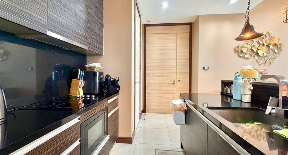 For rent 2 bedrooms condo in Jomtien, Pattaya
