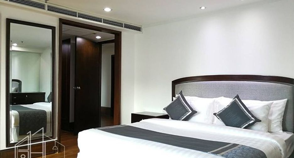 For rent 2 bedrooms condo in Watthana, Bangkok