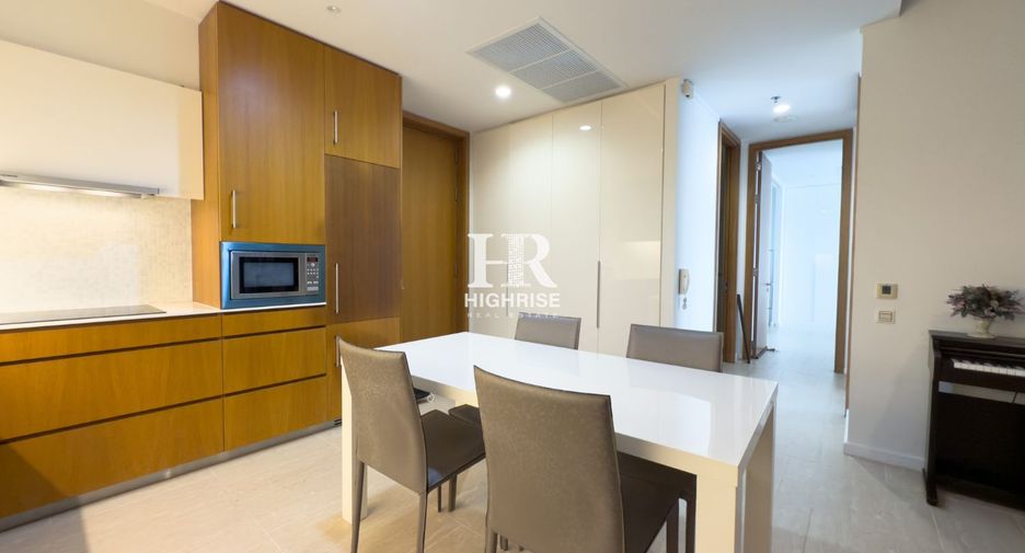 For sale 2 ベッドルーム condo in Bang Lamung, Chonburi