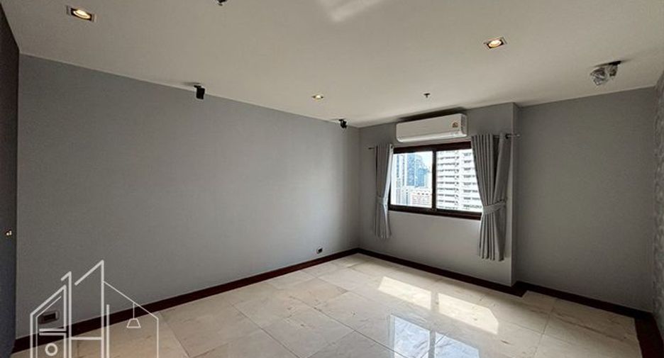 À louer 3 chambres condo à Watthana, Bangkok