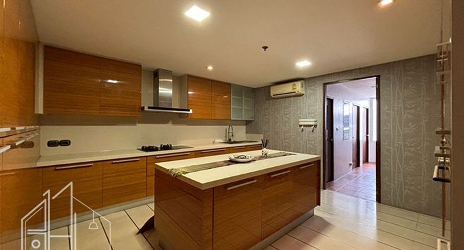 À louer 3 chambres condo à Watthana, Bangkok