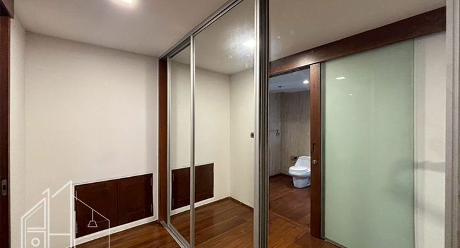 À louer 3 chambres condo à Watthana, Bangkok