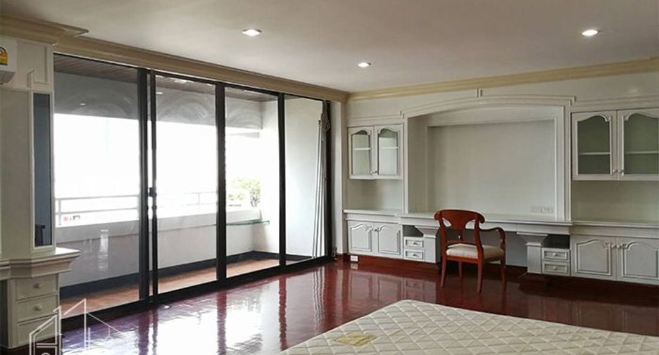 À louer 3 chambres appartement à Khlong Toei, Bangkok