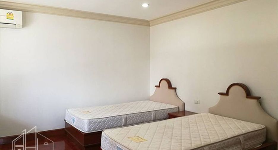 À louer 3 chambres appartement à Khlong Toei, Bangkok