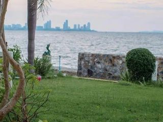For rent 5 bedrooms condo in Bang Lamung, Chonburi