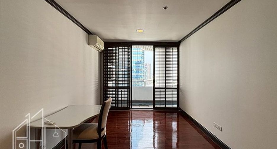 À louer 3 chambres condo à Watthana, Bangkok