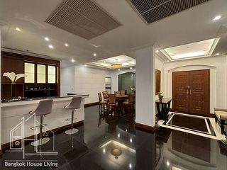 For rent 3 bedrooms condo in Watthana, Bangkok