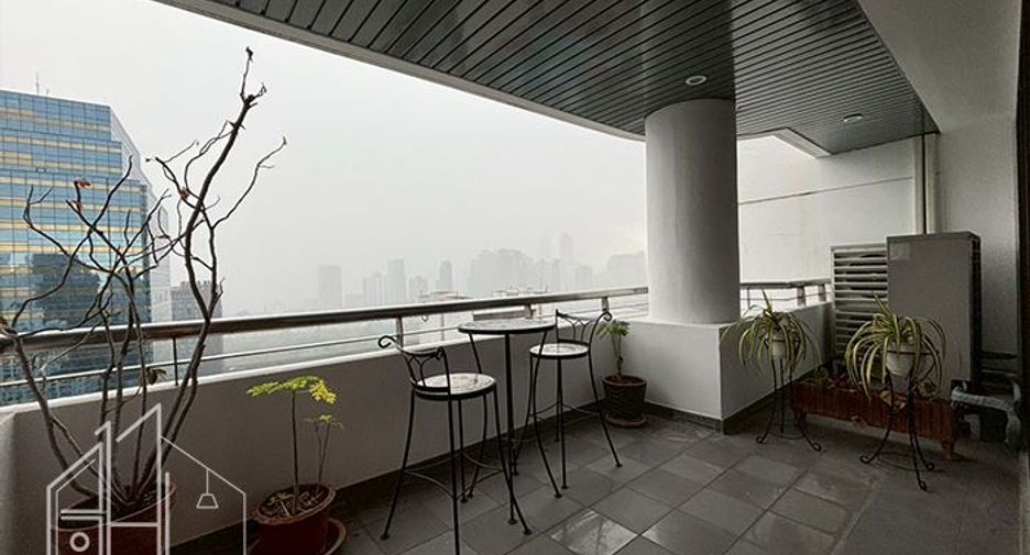 À louer 3 chambres condo à Watthana, Bangkok