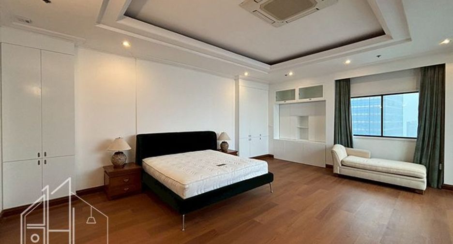 À louer 3 chambres condo à Watthana, Bangkok