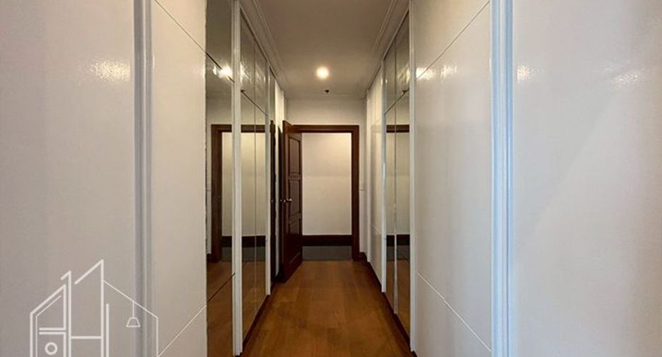 À louer 3 chambres condo à Watthana, Bangkok