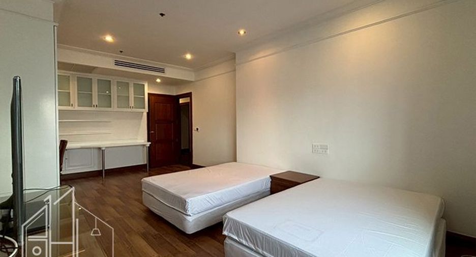 À louer 3 chambres condo à Watthana, Bangkok