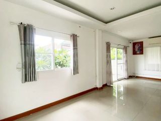 À vendre 4 chambres maison à Lam Luk Ka, Pathum Thani