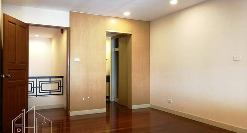 Wohnung zur Miete mit 3 Zimmer in Khlong Toei, Bangkok