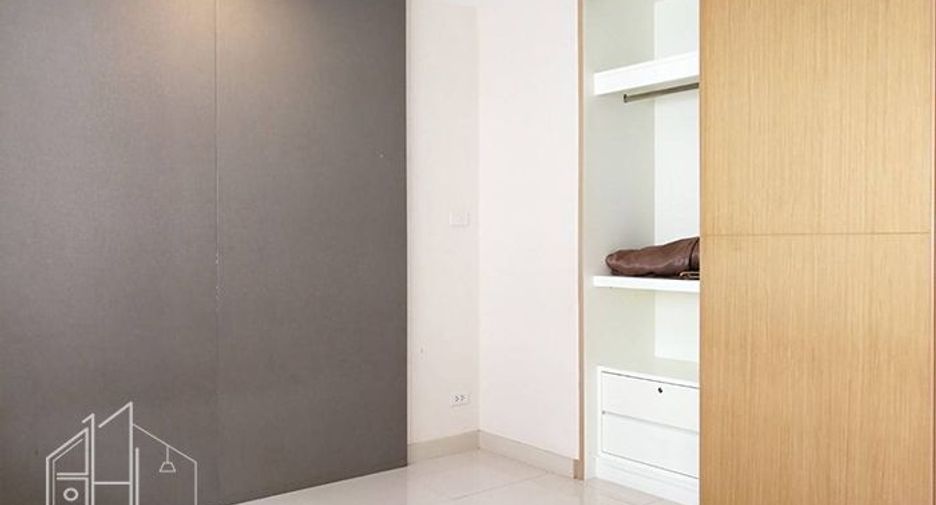 Wohnung zur Miete mit 3 Zimmer in Khlong Toei, Bangkok