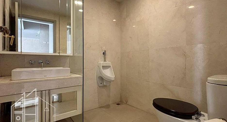 Wohnung zur Miete mit 4 Zimmer in Khlong Toei, Bangkok