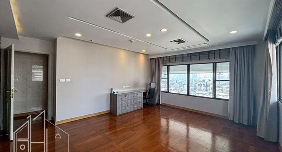 Wohnung zur Miete mit 4 Zimmer in Khlong Toei, Bangkok