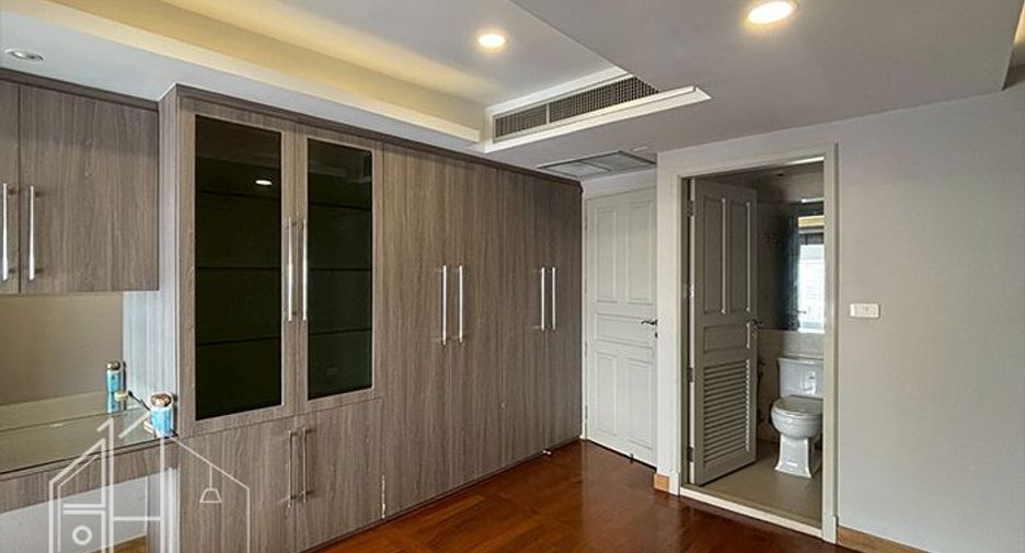 Wohnung zur Miete mit 4 Zimmer in Khlong Toei, Bangkok