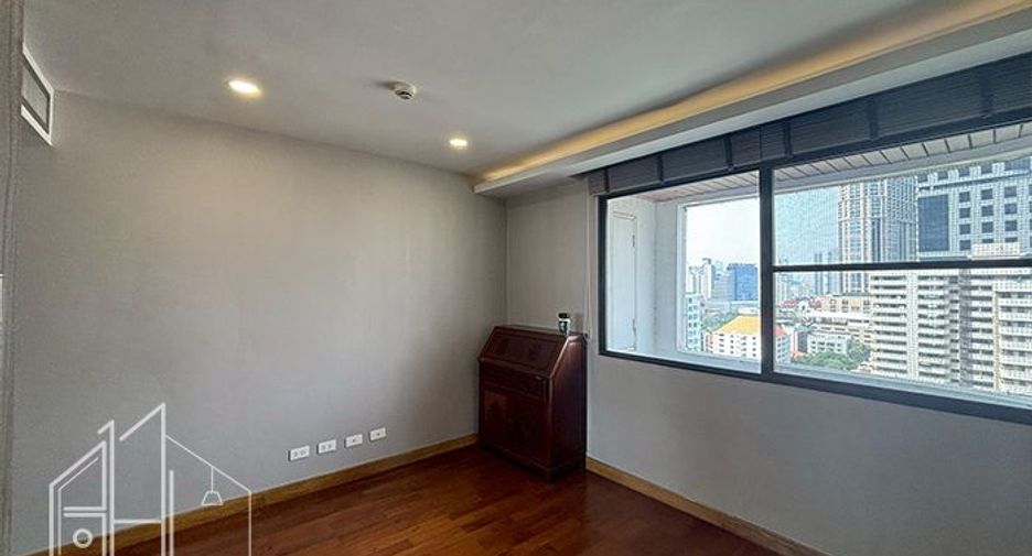 Wohnung zur Miete mit 4 Zimmer in Khlong Toei, Bangkok