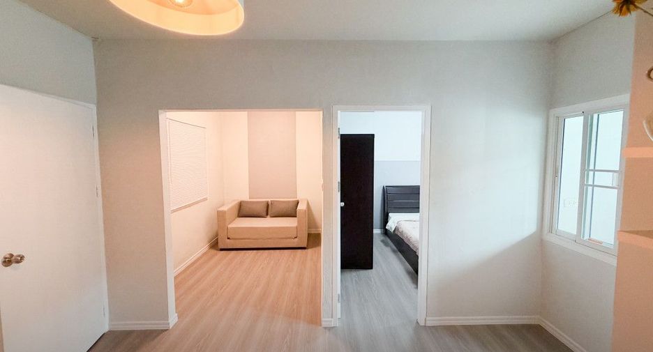 For sale 1 Beds condo in Lat Krabang, Bangkok