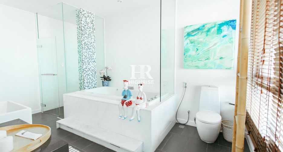 For sale 3 ベッドルーム condo in Bang Lamung, Chonburi