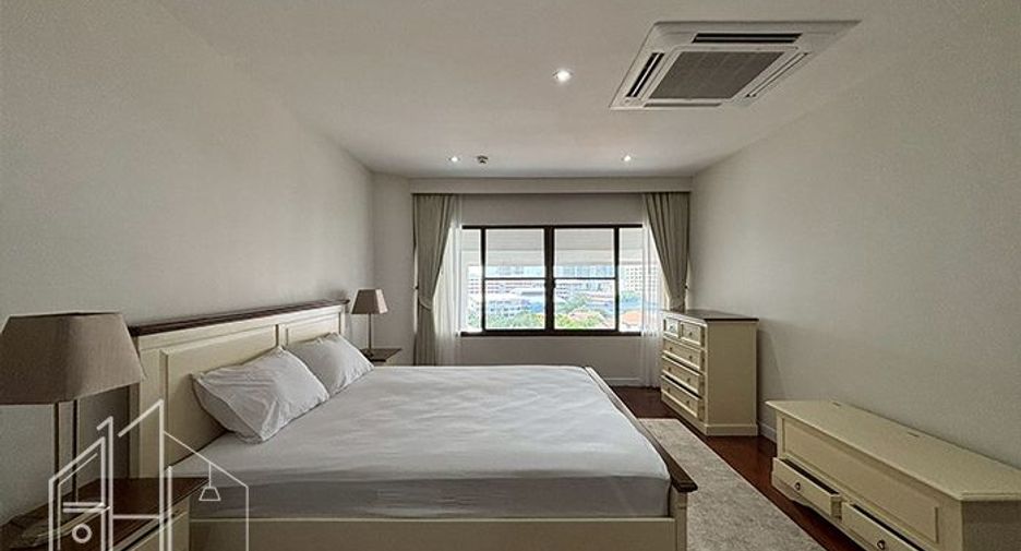 Wohnung zur Miete mit 3 Zimmer in Khlong Toei, Bangkok