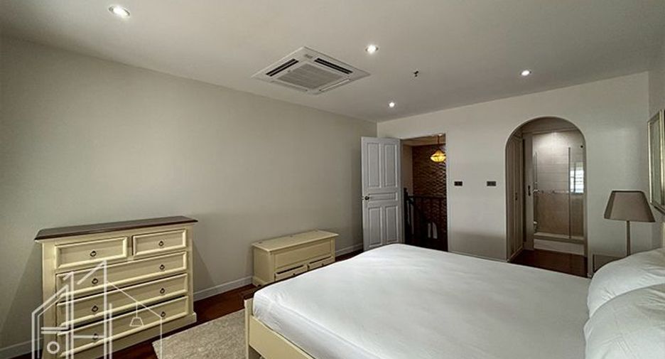 Wohnung zur Miete mit 3 Zimmer in Khlong Toei, Bangkok