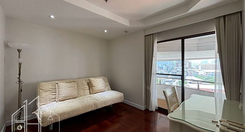 Wohnung zur Miete mit 3 Zimmer in Khlong Toei, Bangkok
