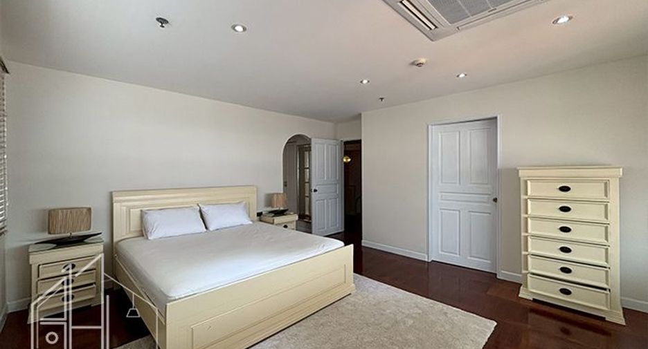 Wohnung zur Miete mit 3 Zimmer in Khlong Toei, Bangkok