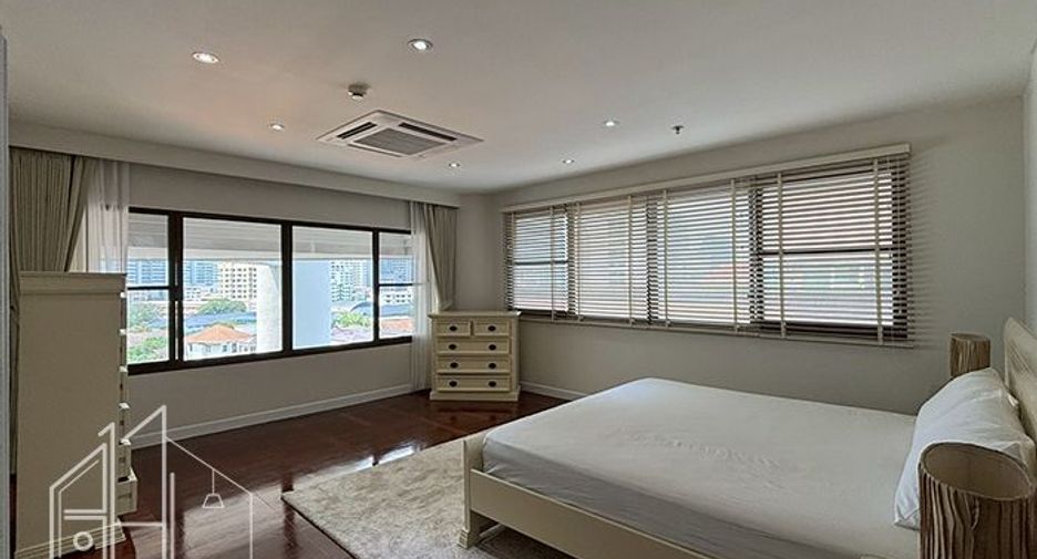 Wohnung zur Miete mit 3 Zimmer in Khlong Toei, Bangkok