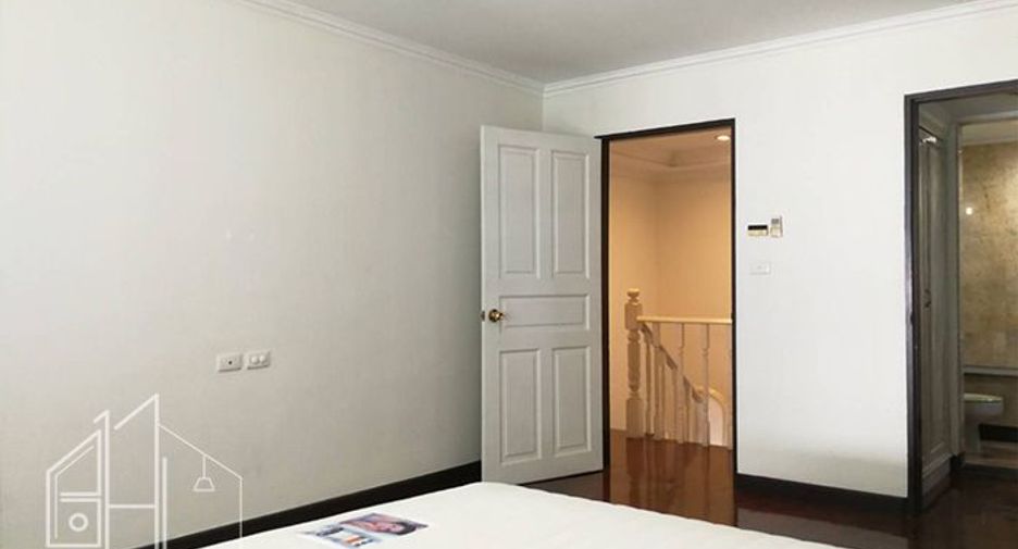 Wohnung zur Miete mit 3 Zimmer in Khlong Toei, Bangkok