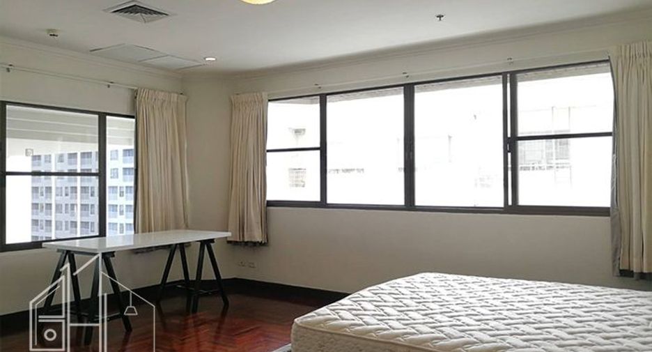 Wohnung zur Miete mit 3 Zimmer in Khlong Toei, Bangkok