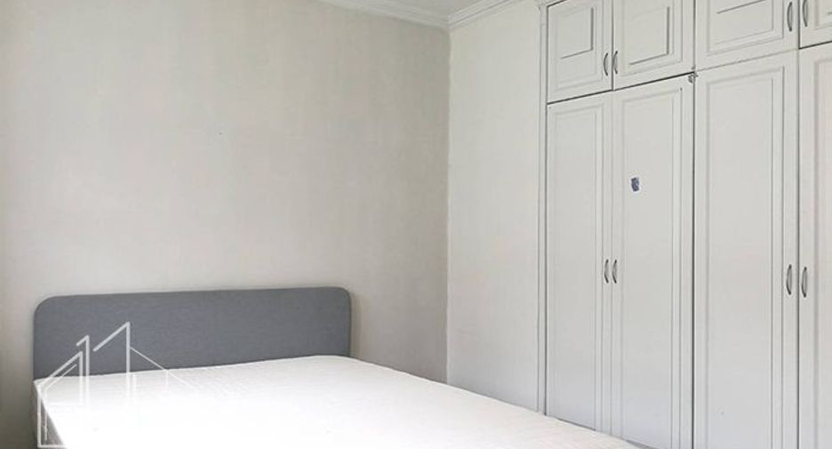 Wohnung zur Miete mit 3 Zimmer in Khlong Toei, Bangkok
