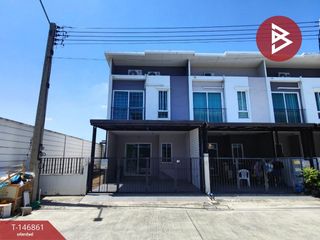 For sale 3 ベッドルーム townhouse in Sam Phran, Nakhon Pathom