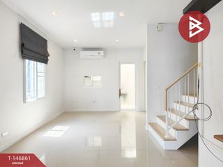 For sale 3 ベッドルーム townhouse in Sam Phran, Nakhon Pathom