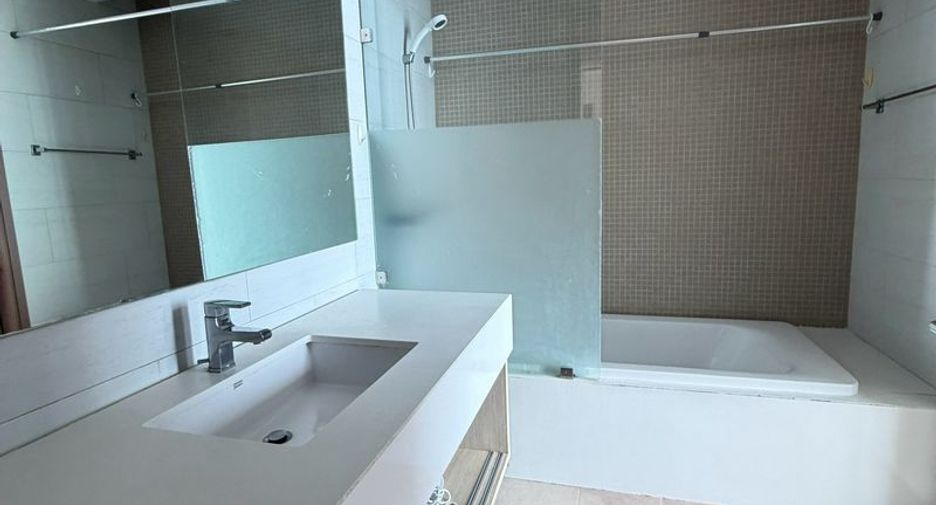 Condo en venta de 1 habitaciones en Si Racha, Chonburi