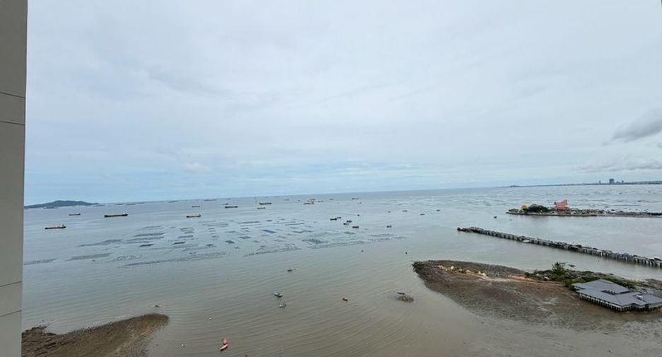 Condo en venta de 1 habitaciones en Si Racha, Chonburi