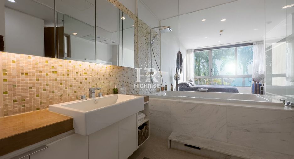For sale 3 ベッドルーム condo in Bang Lamung, Chonburi