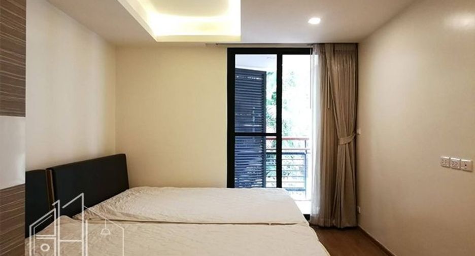 For rent 3 bedrooms condo in Khlong Toei, Bangkok