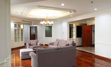 Condo en alquiler de 3 habitaciones en Khlong Toei, Bangkok