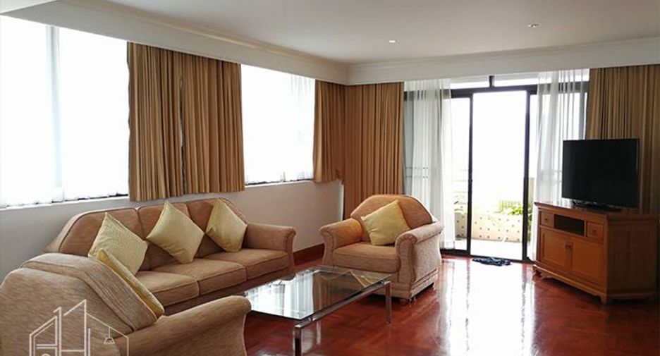 For rent 3 bedrooms condo in Khlong Toei, Bangkok