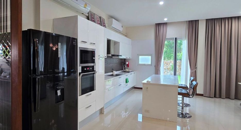 À louer 3 chambres villa à Huay Yai, Pattaya